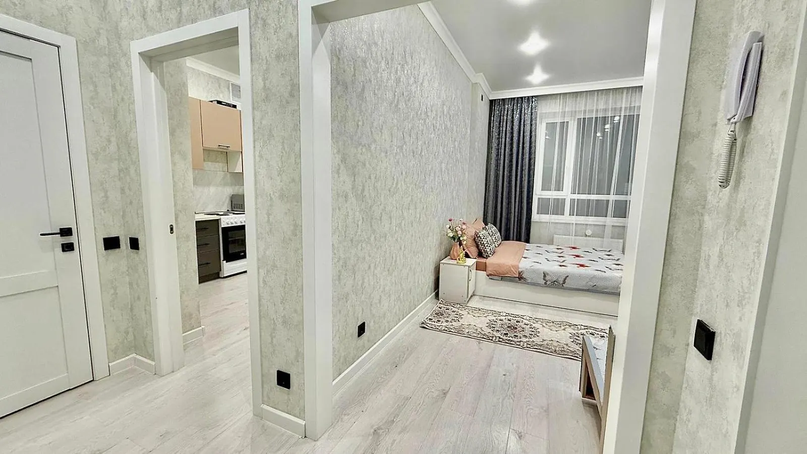 Apartment Красивые Теплые Апартаменты В Центре Nur-Sultan